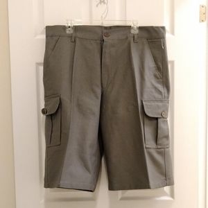 39" CMC cargo shorts - NWOT
